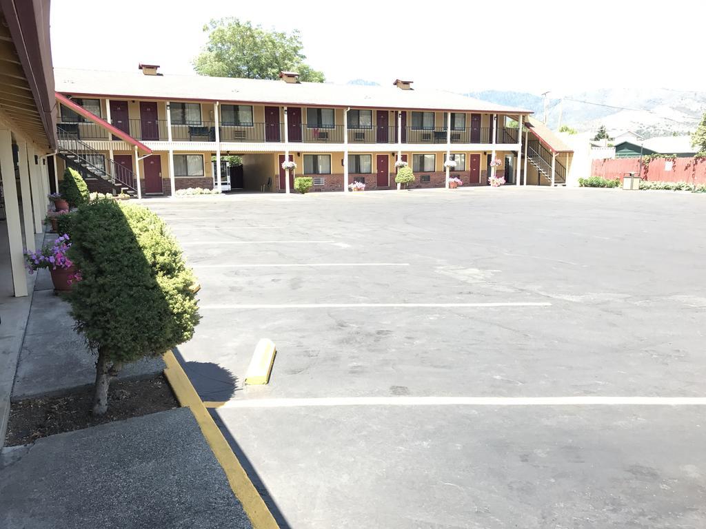 Klamath Motor Lodge ワイリーカ エクステリア 写真