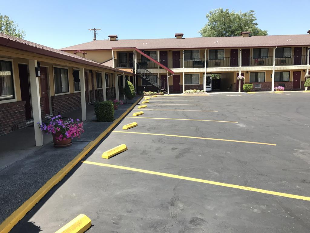 Klamath Motor Lodge ワイリーカ エクステリア 写真