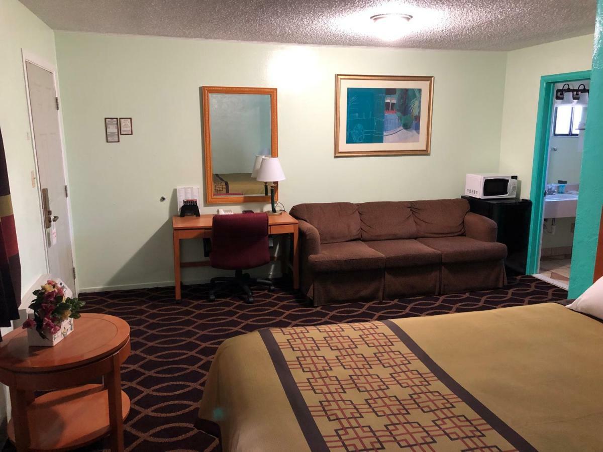 Klamath Motor Lodge ワイリーカ エクステリア 写真