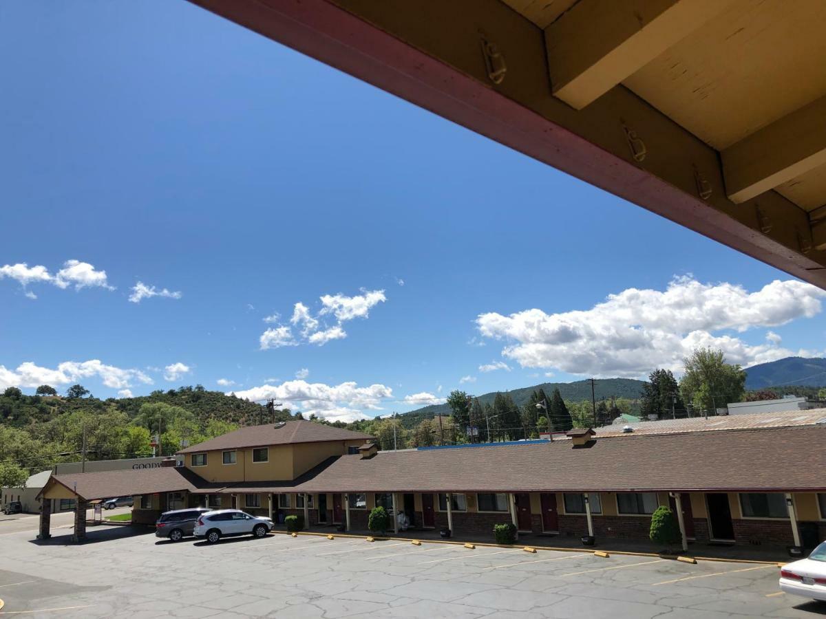 Klamath Motor Lodge ワイリーカ エクステリア 写真